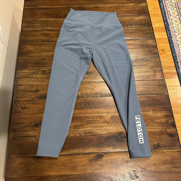 Peloton Pants - Peloton Cadence Legging spellout logo ankle length leggings light blue size M